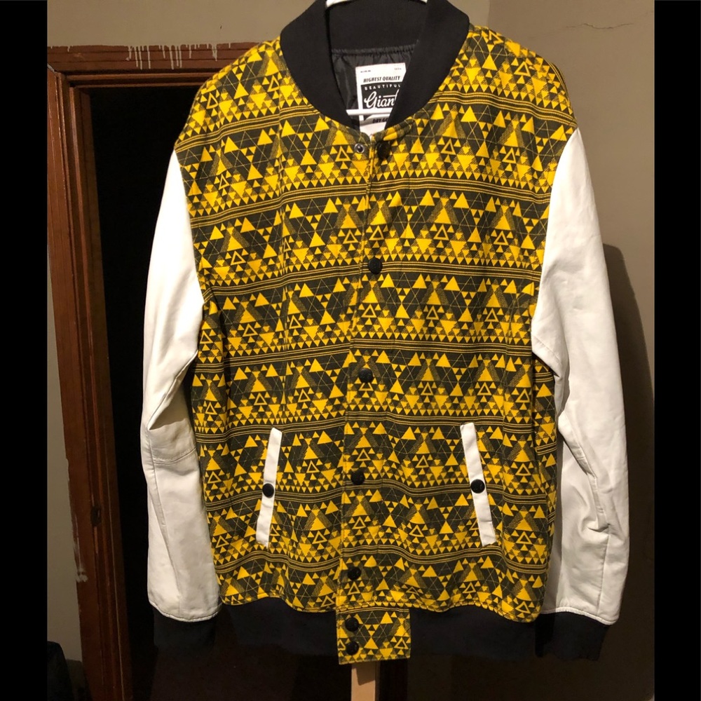 Men’s Beautiful Giant Jacket